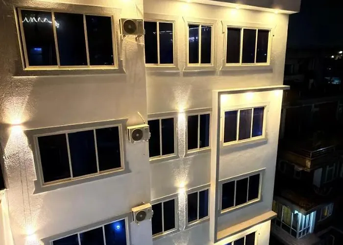 Ad Hotel